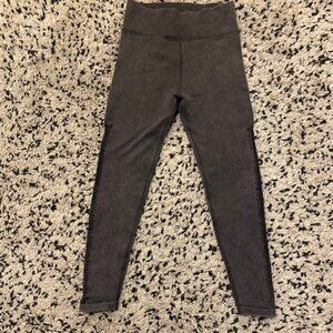 Aerie Offline Leggings Grey Size S Side detail NWOT Never worn